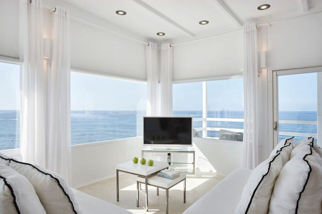 Sea View Notos Suite - Mr and Mrs White Hotels.