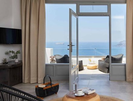 Sea view villa with private cave pool, perfect for romantic getaways in Cyclades. Luxurious accommod.